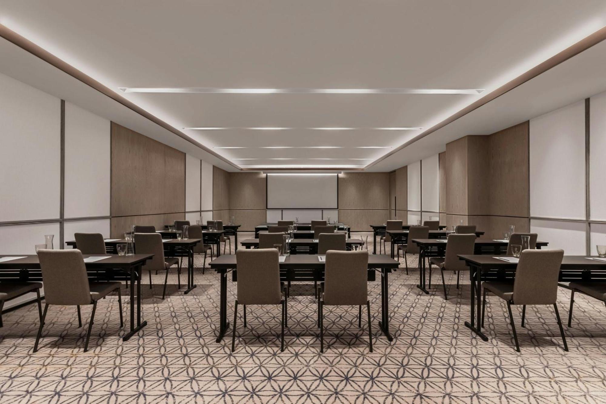 Courtyard By Marriott Phuket Town 호텔 외부 사진