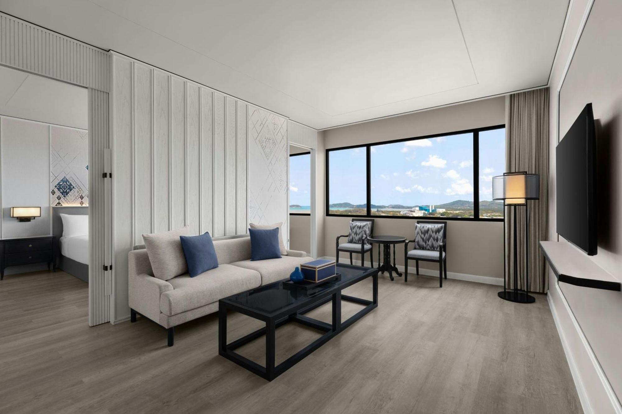 Courtyard By Marriott Phuket Town 호텔 외부 사진